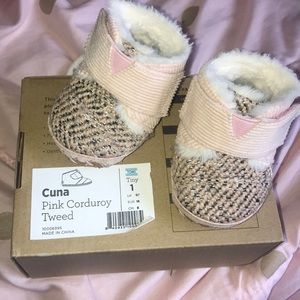 Cuna infant Toms